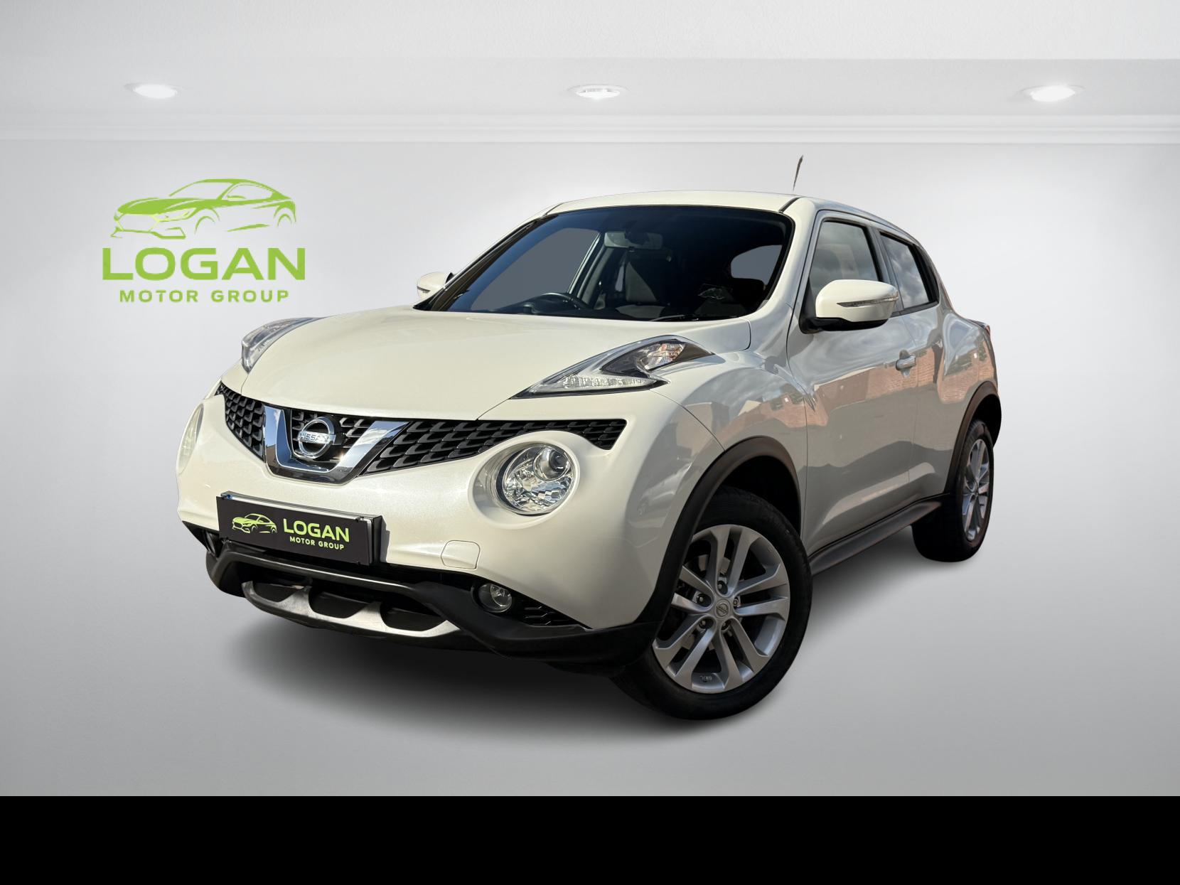 Nissan Juke 1.6 Acenta Premium SUV 5dr Petrol XTRON Euro 6 (117 ps)