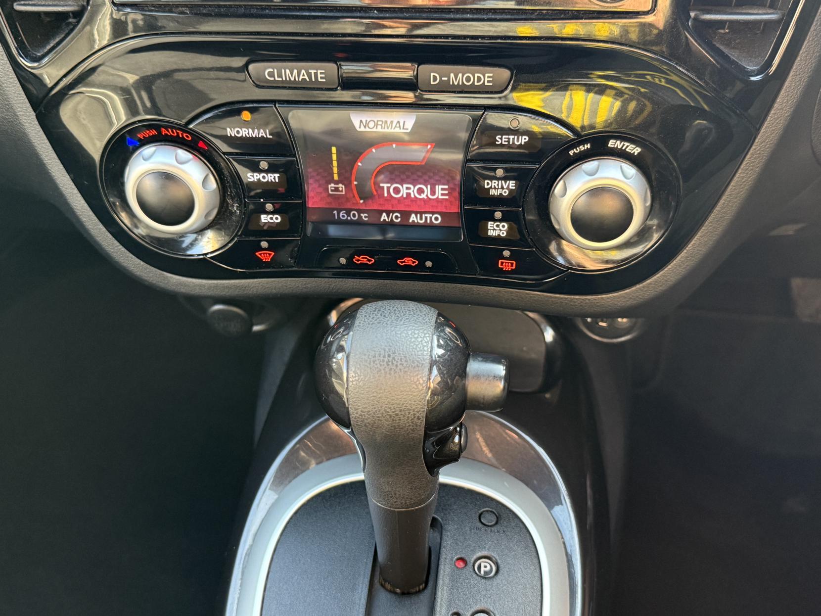 Nissan Juke 1.6 Acenta Premium SUV 5dr Petrol XTRON Euro 6 (117 ps)