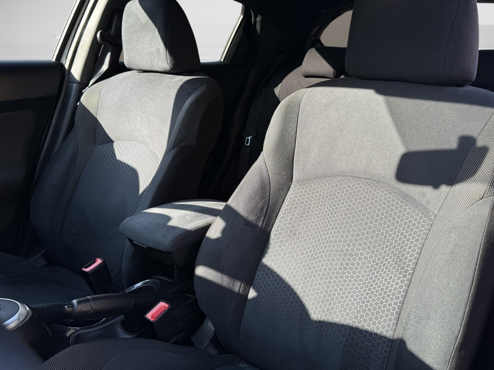 Nissan Juke 1.6 Acenta Premium SUV 5dr Petrol XTRON Euro 6 (117 ps)